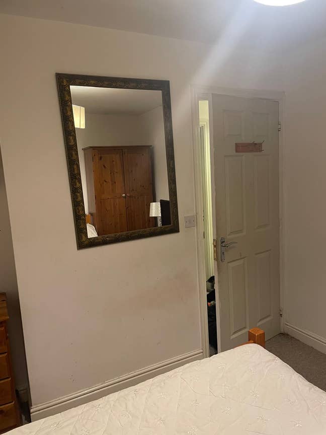 Spacious Double Room to Rent – Willenhall Area Main Photo