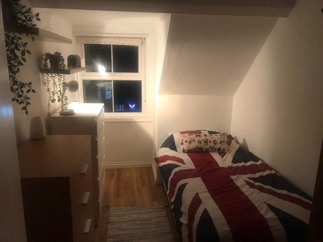 Single room Boscombe Main Photo