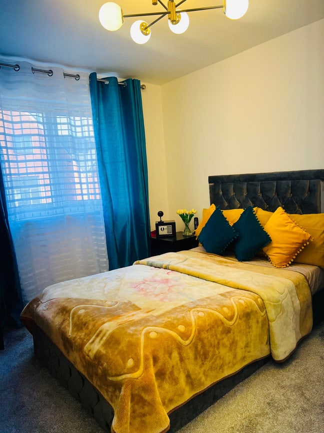 Room available for rent  Main Photo