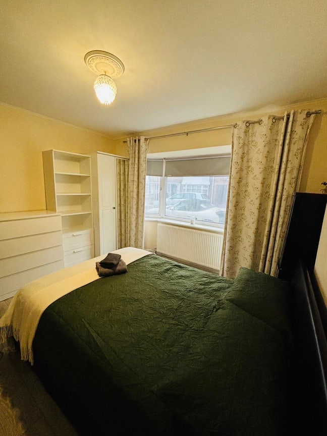 Rooms available  Main Photo