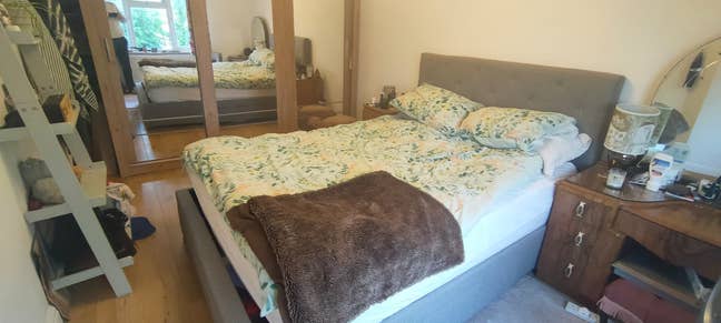 Double Room between Kilburn and Queens Park  Main Photo