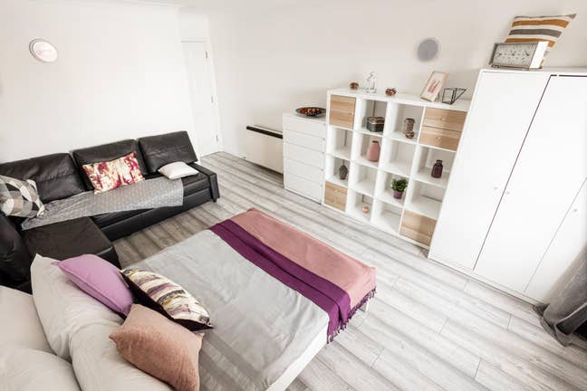 Phenomenal Double Room in Luxury Flat Main Photo