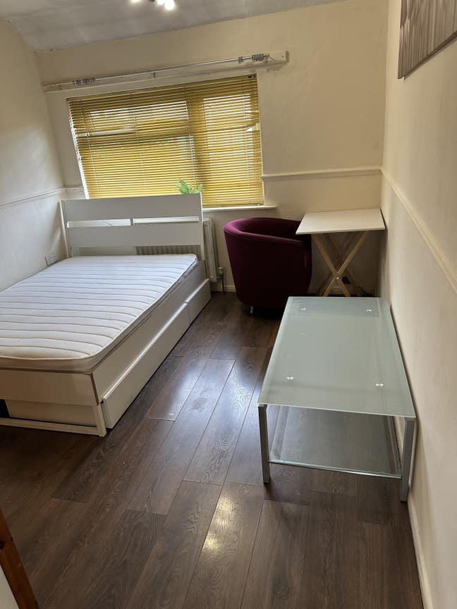 Borehamwood Double room in quiet house Main Photo