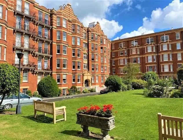 🌸Room with a Double Bed in Beautiful Flat 🌸  Main Photo