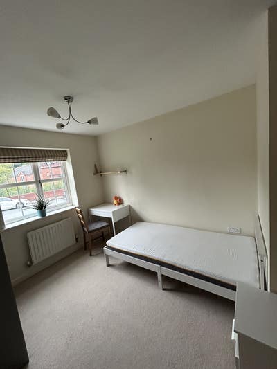 Room for rent  Main Photo