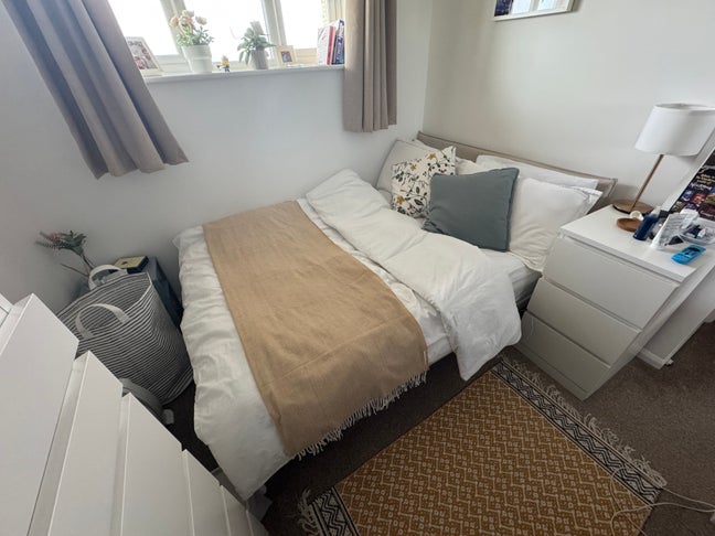 Double room to rent in the heart of Putney  Main Photo