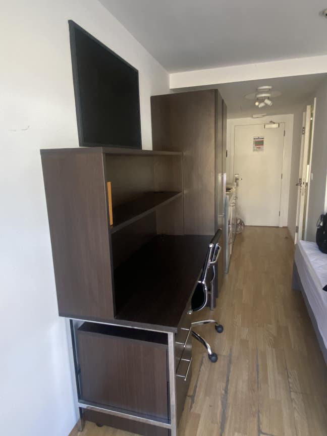 Private room in a student facility in Portobello Main Photo