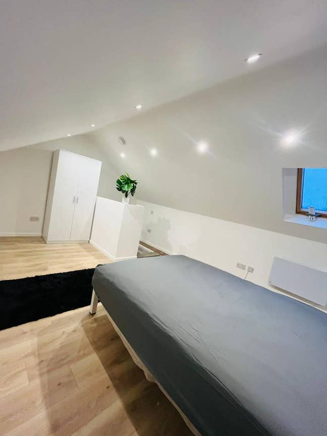 Available for Couples ❤️Cozy Room in Battersea Main Photo