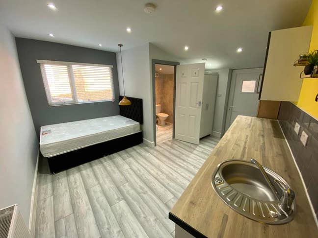 💎Double Room with Ensuite & Kitchenette💎 Main Photo