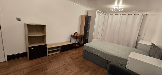 Luxury spacious double rooms available Main Photo