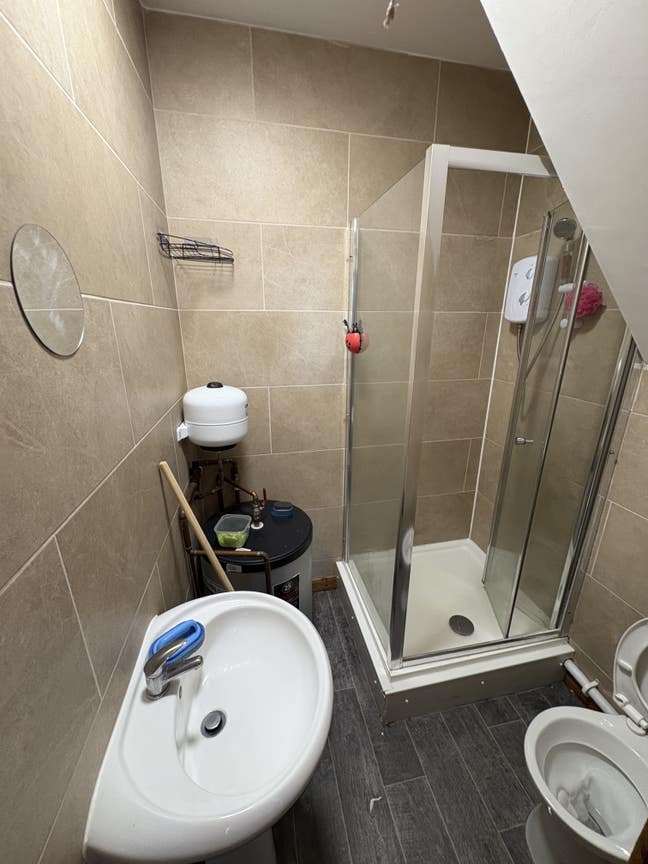 A room to rent in a shared room in Handsworth B20  Main Photo