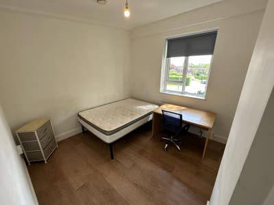 Students Only - 2 Rooms Available Main Photo