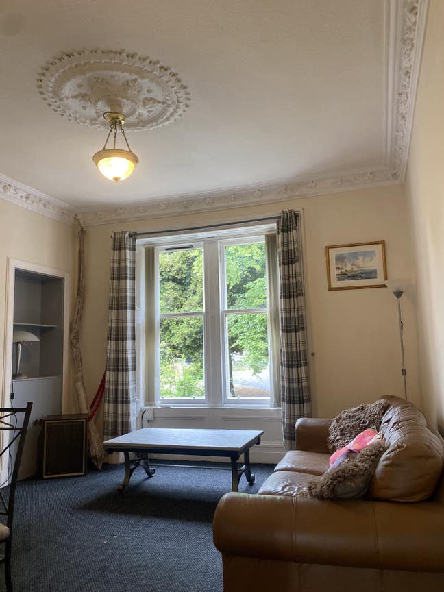 West End Large, Sunny 2 Bed Next to Magdalen Green Main Photo