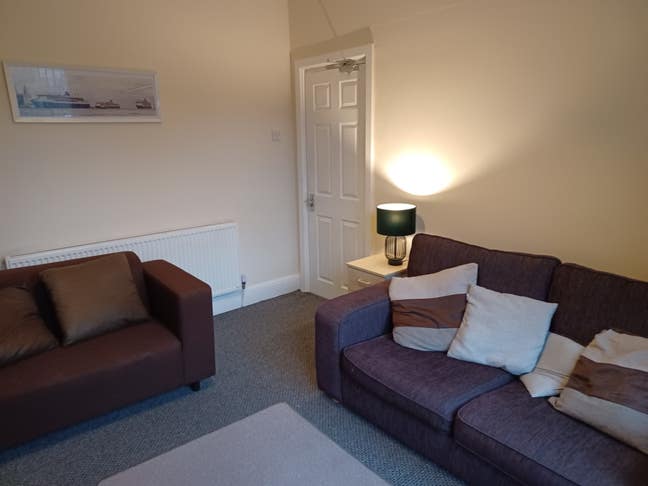 Double bedroom+your own lounge no deposit  Main Photo