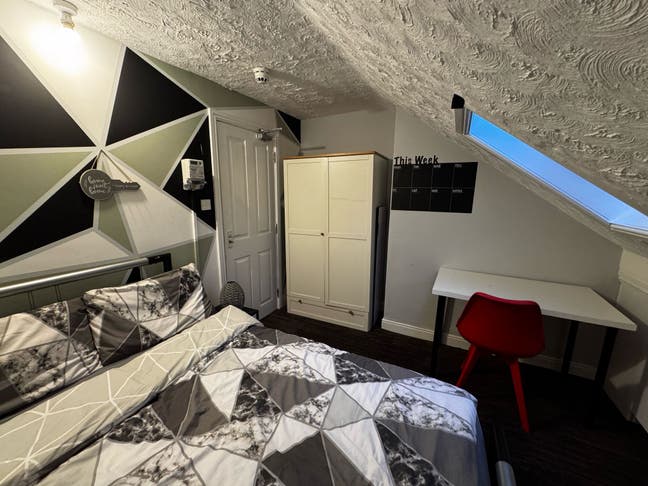 🔥 Just Listed – Unbeatable Price in West Didsbury Main Photo