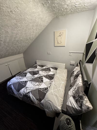 🌟 Don’T Miss This! Rare Vacancy in Trendy Area🌟 Main Photo