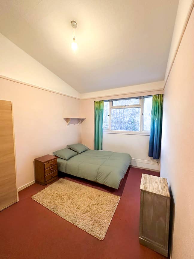 Short Term Room in Fulham - All Bills Inc Main Photo