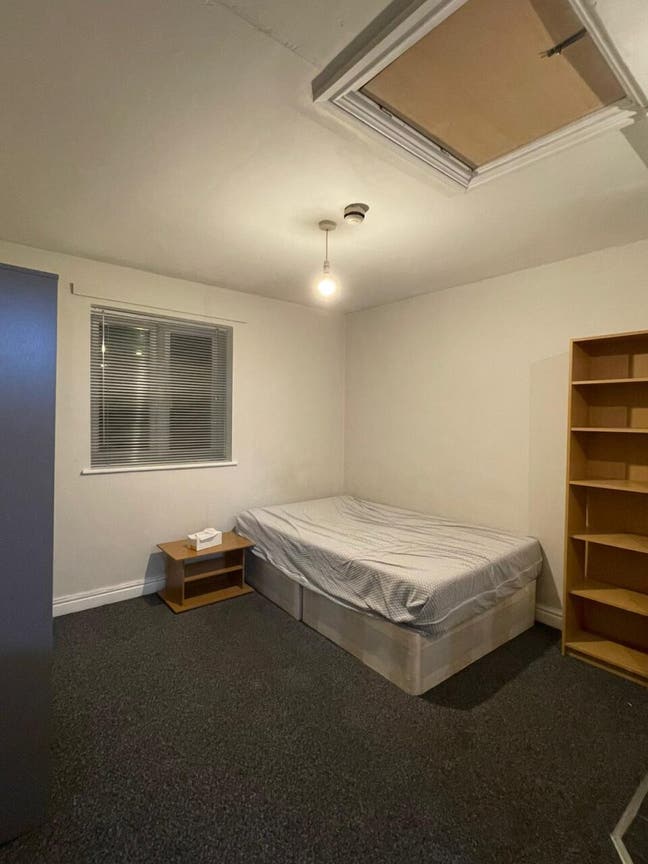 Studio Flat, Colchester Avenue, CF23 9BN Main Photo