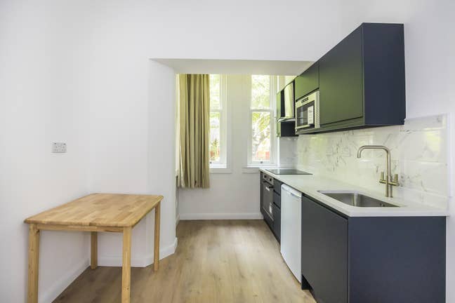 Fantastic Mezzanine Studio Flat Hampstead Main Photo