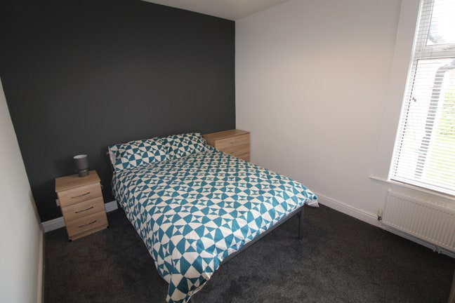 High Quality En suite Room To Let  Main Photo