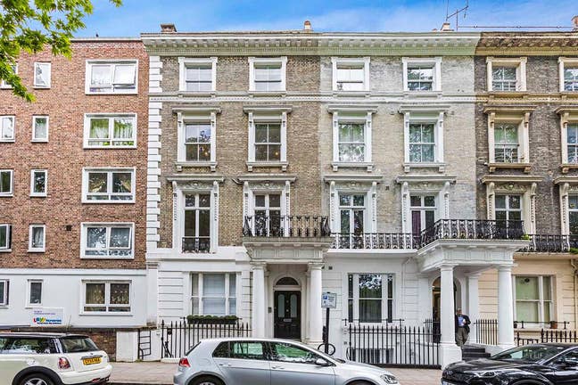 Modern Bedroom Available in Bayswater, W2 Main Photo