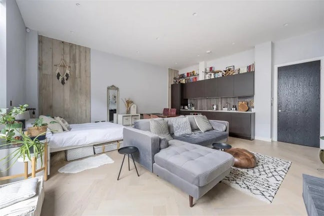1 Bed Flat Russel Sqaure - Live in Landlady Main Photo