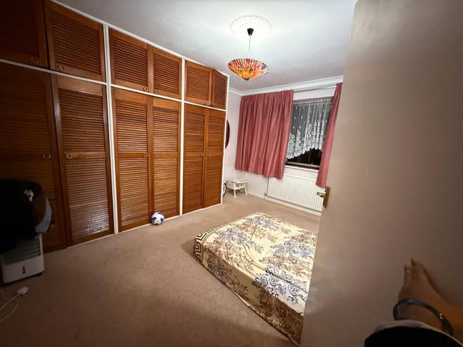 Double Bedroom Avaible  Main Photo