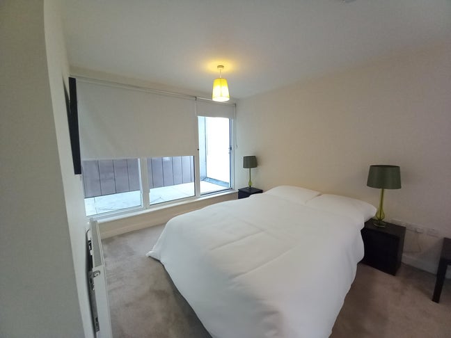 📍Steps Away from North Greenwich! 🏡Ensuite Room Main Photo