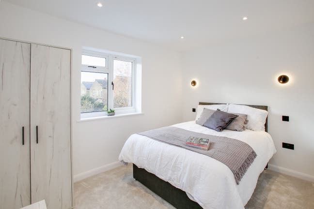 🌟 Modern Room - Short Walk to Earlsfield 🌟 Main Photo