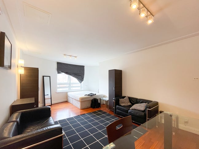 Very Big and Luxurious Doubleroom Main Photo