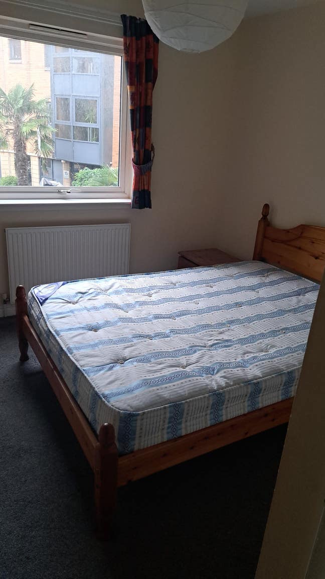 Room to rent at the shore Main Photo