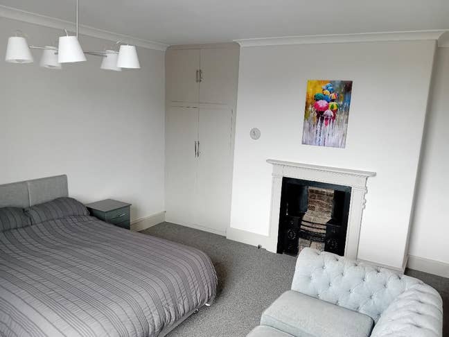 High specification double room with ensuite Main Photo