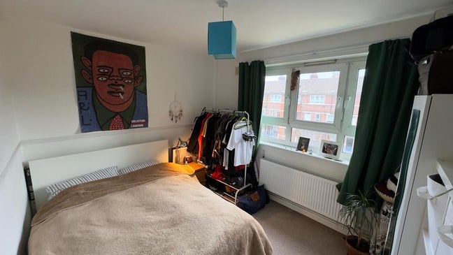 Spacious Double Room (King Bed) in Canada Water  Main Photo
