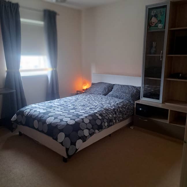 Spacious En-suite room to rent in Glasgow, G32 Main Photo