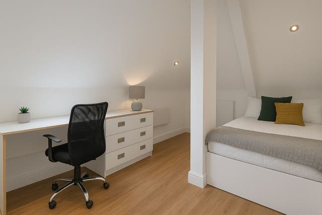 Room near University of Bristol (Park Street) Main Photo