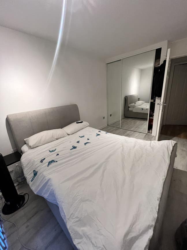 Spacious Double Bedroom Available! Main Photo