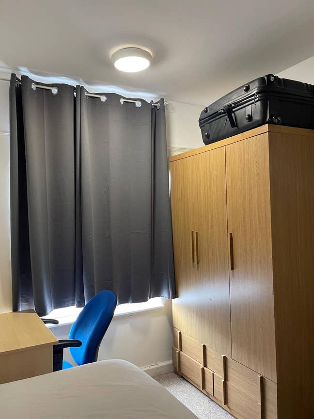 One-Bedroom Rent (Available for One Month) Main Photo