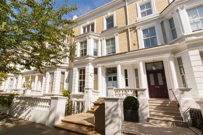 Small Double Room – Holland Park / Notting Hill –  Main Photo
