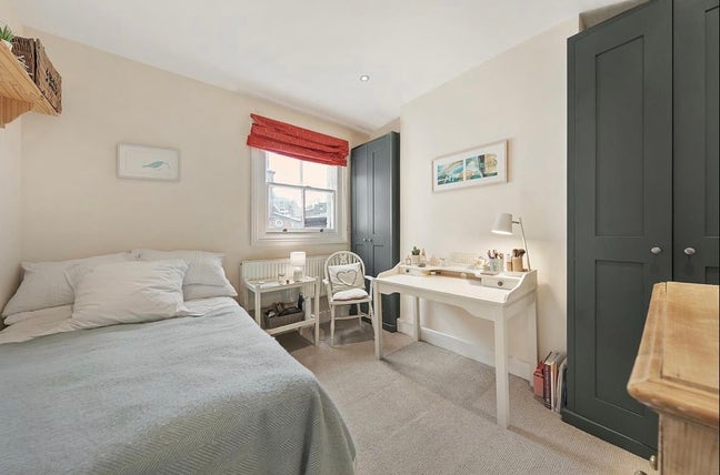 Double room 5 min walk from Clapham Junction  Main Photo