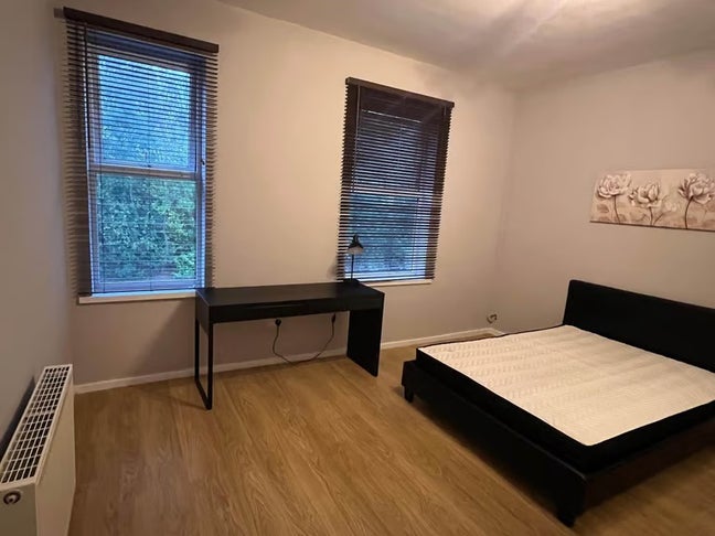 🌟High-Quality Double Rooms Near University-WV10 Main Photo