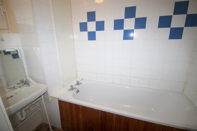 Tillett Way, Bethnal Green, LONDON, London, E2 7BL Main Photo