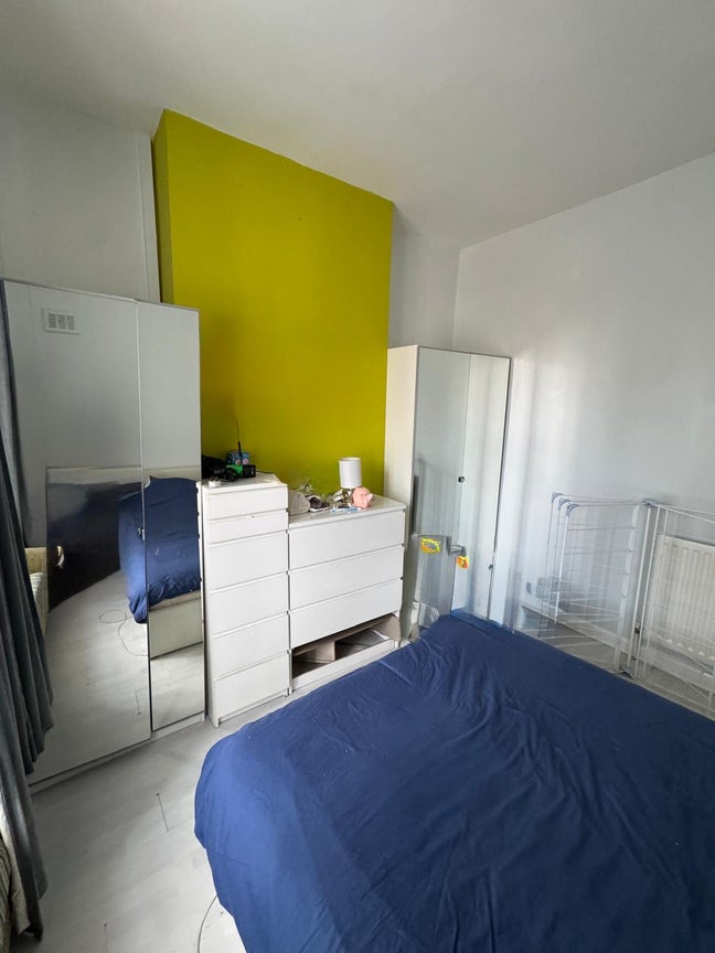 Fully Furnished Double Room £450 PCM All Bills Inc Main Photo