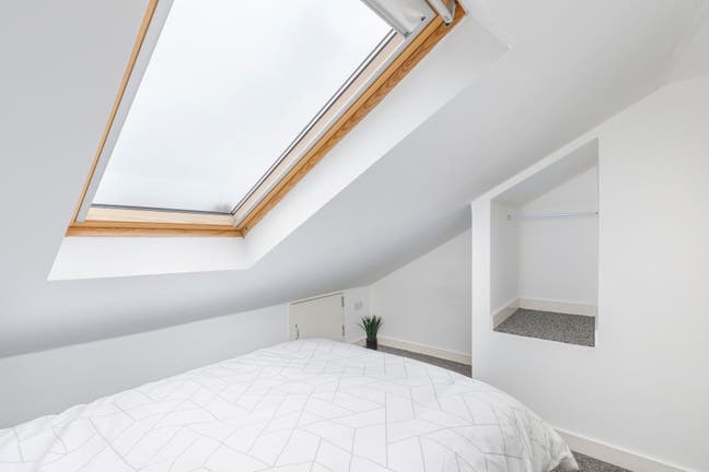 🔷️ HUGE top floor room 🔷️ - BN2 Main Photo