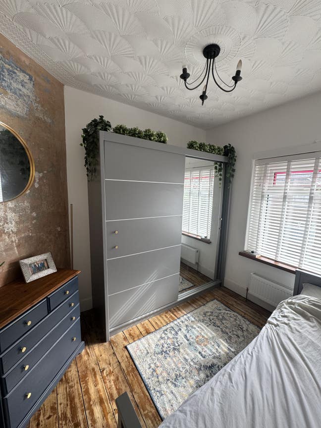 Room and Office in Friendly Grangetown Home Main Photo