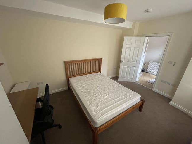 Rooms to Rent *Close to Brunel Univeristy* Main Photo