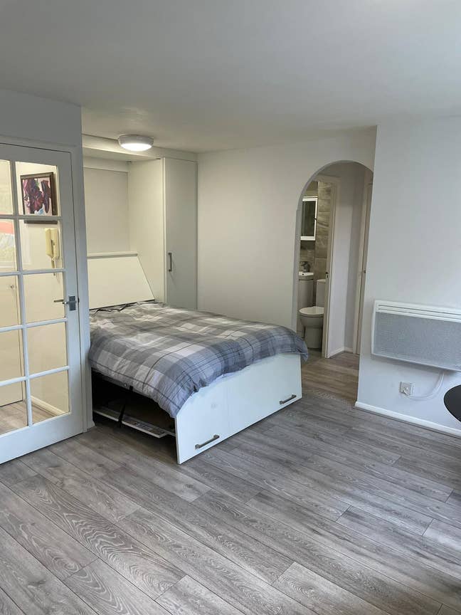 SE8 Amazing One Bed- Couple Friendly!! Main Photo