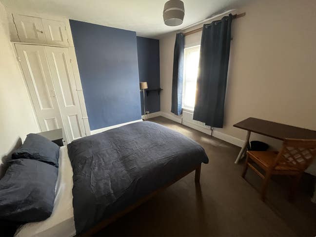 Rooms in a lovely victorian shared property Main Photo