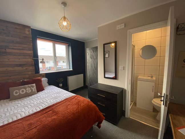Ensuite rooms on Francis Little Drive 🥳 Main Photo