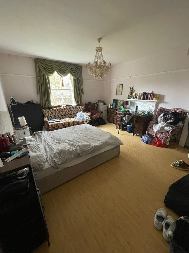 Large Room In W10 Main Photo