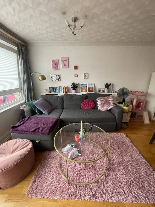 Double room in spacious 2-bed house in Maryland Main Photo